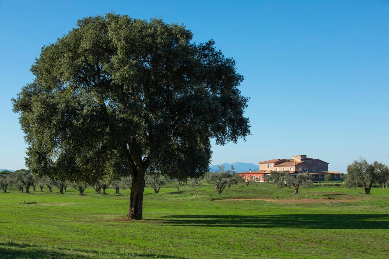 Riva Toscana Golf Resort & Spa Follonica Exterior photo